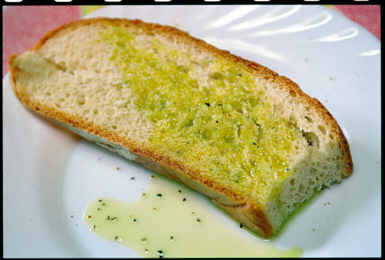 Weekend brisighella: bruschetta e olio DOP