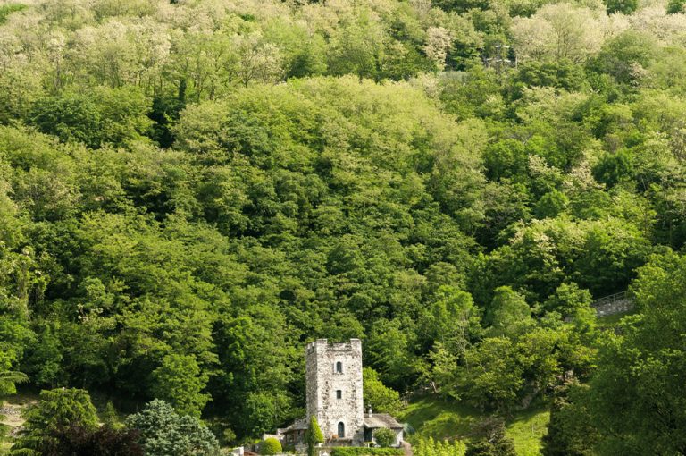 Alta Via Monti Lariani: torre Sorico