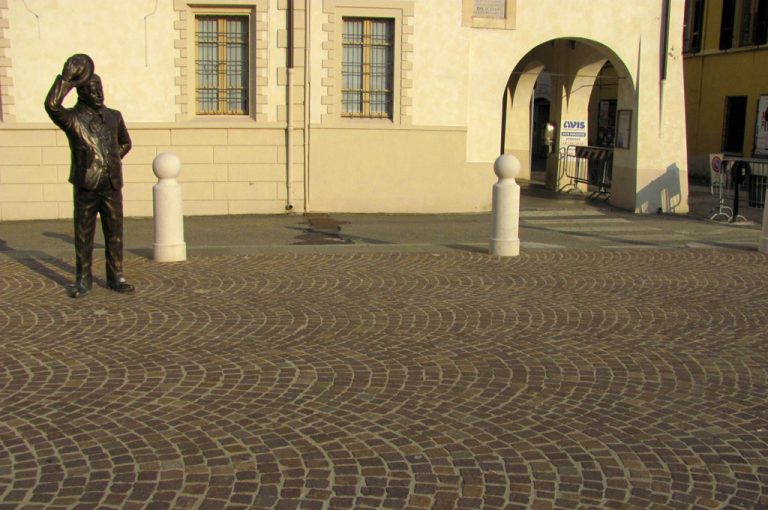 Brescello: piazza