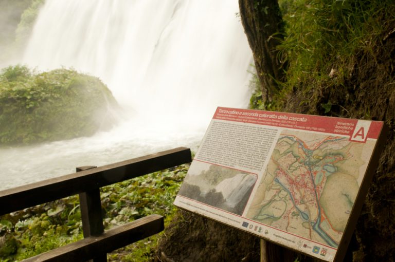 Cascata delle Marmore: pannello didattico