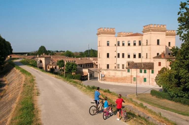 Ciclabile destra Po: Mesola