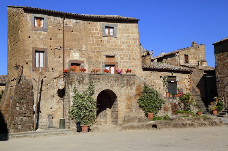 Civita di Bagnoregio: scorci