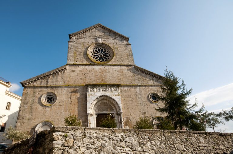 Ferentino: chiesa