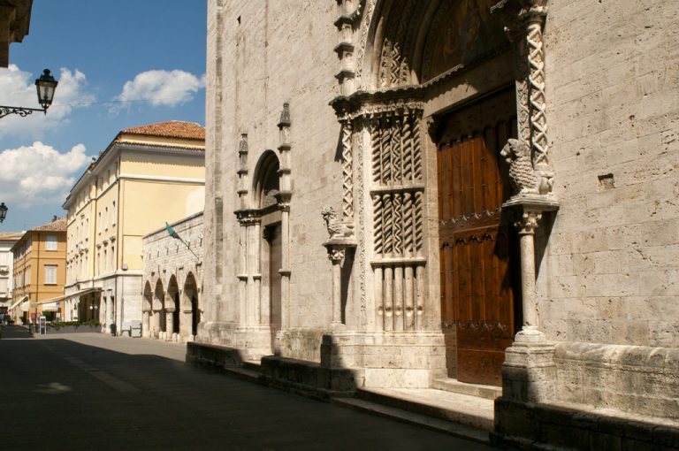 Ascoli Piceno: chiesa