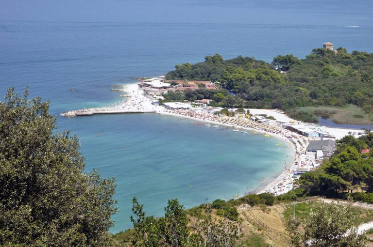 Cònero: baia