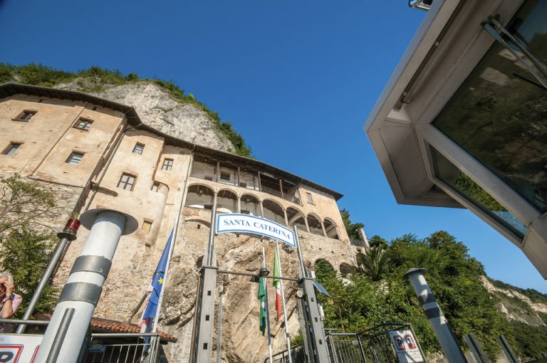 battello lago Maggiore: imbarcadero Santa Caterina