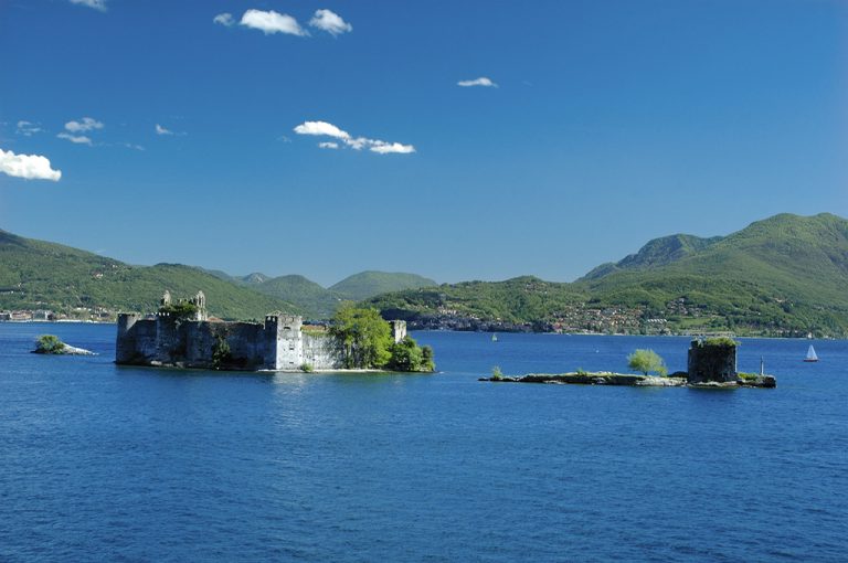 battello lago Maggiore: Cannero