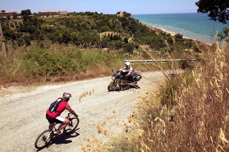 In moto nel Piceno: salite Valdaso