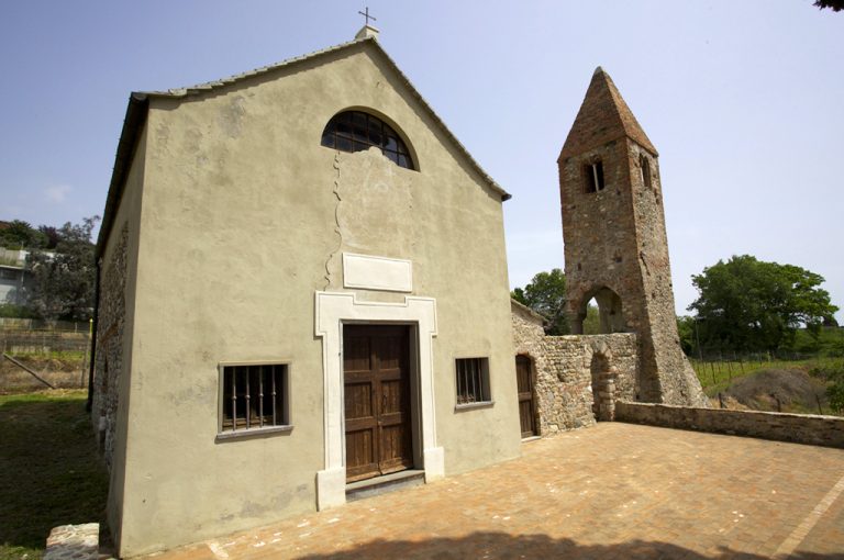 Bocchetta di Altare: chiesa