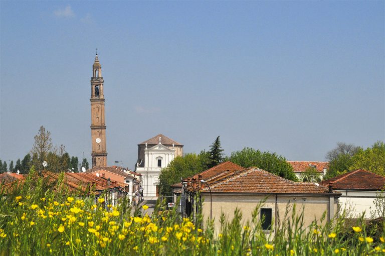ciclabile sinistra po: chiesa