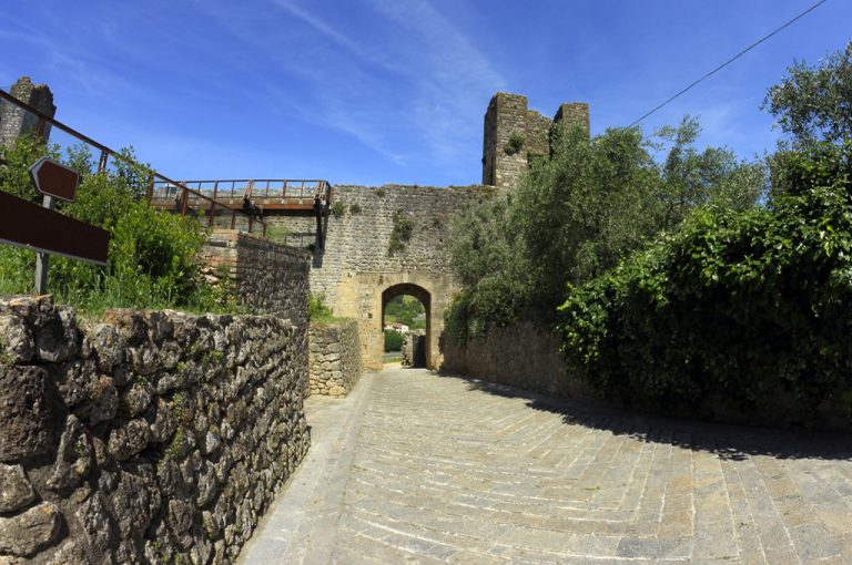 Monteriggioni: ingresso al borgo