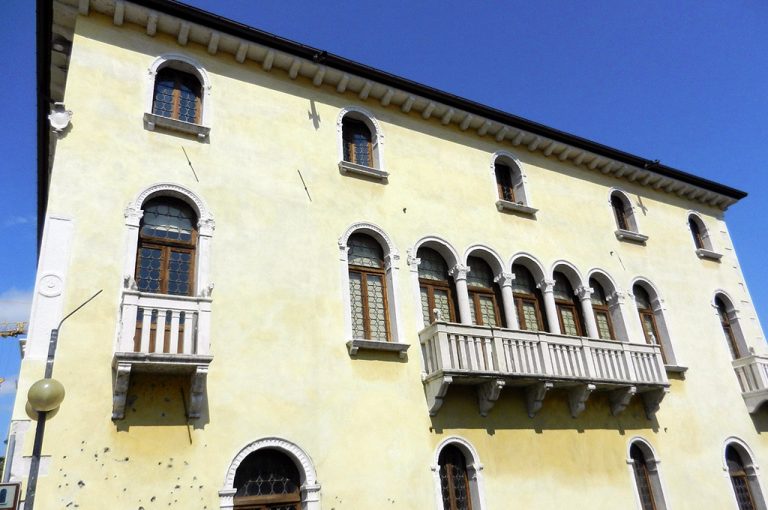 Passeggiata per Sacile: palazzo Regazzoni