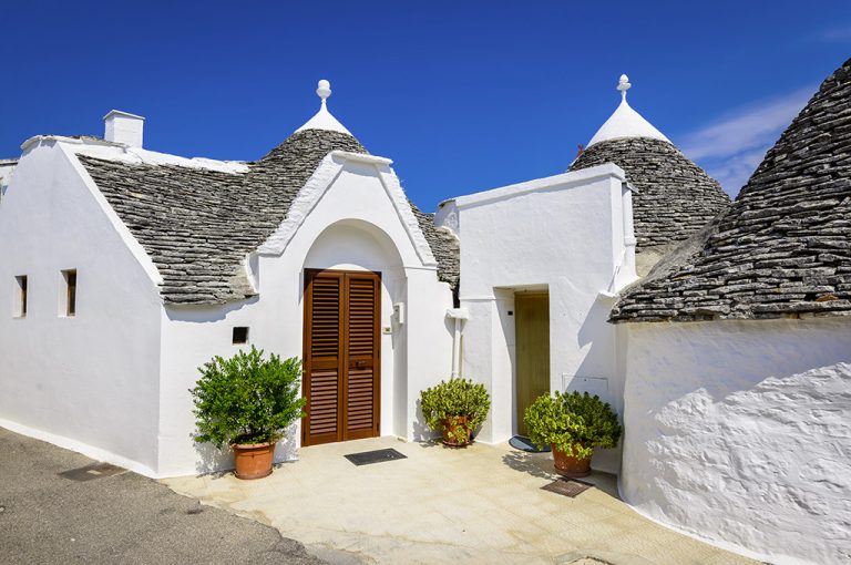 Passeggiata tra i trulli di Alberobello