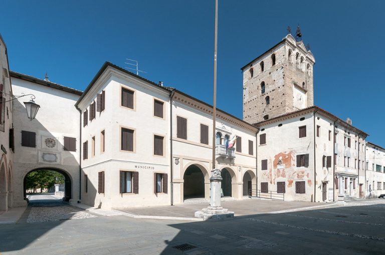 Portobuffolè: piazza