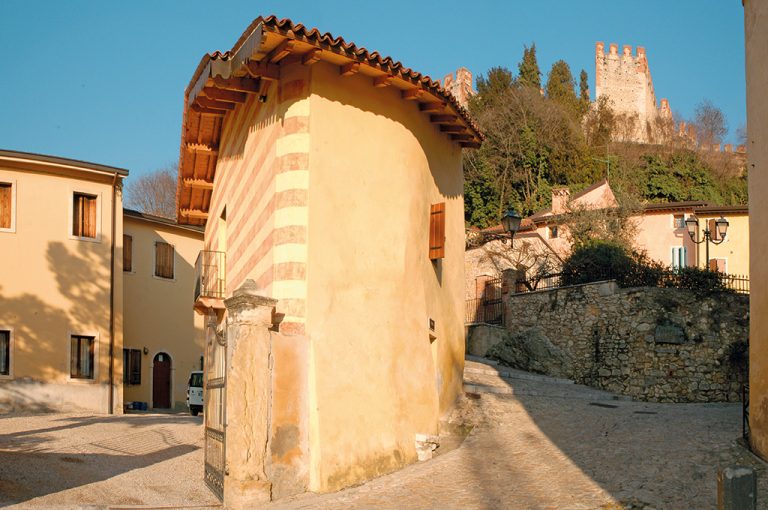 Soave: vicoli borgo