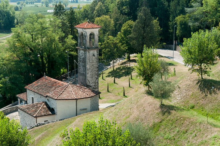 Spilimbergo: chiesetta
