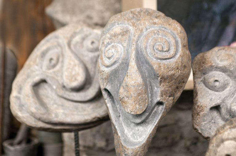 Weekend di gusto in Valchiavenna: maschere pietra ollare