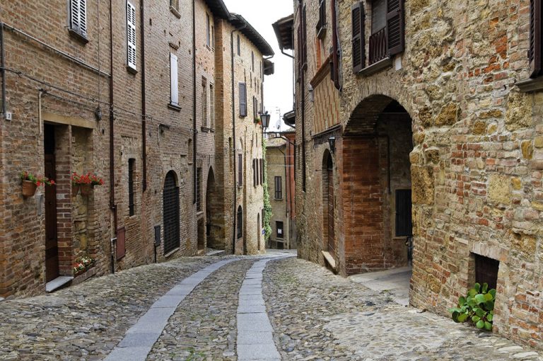 Castell'Arquato e Vigoleno: borgo