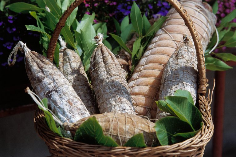 camper colline tortonesi: salumi