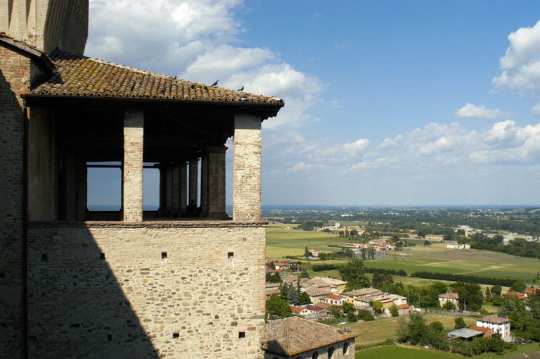 castello di Torrechiara: loggiato