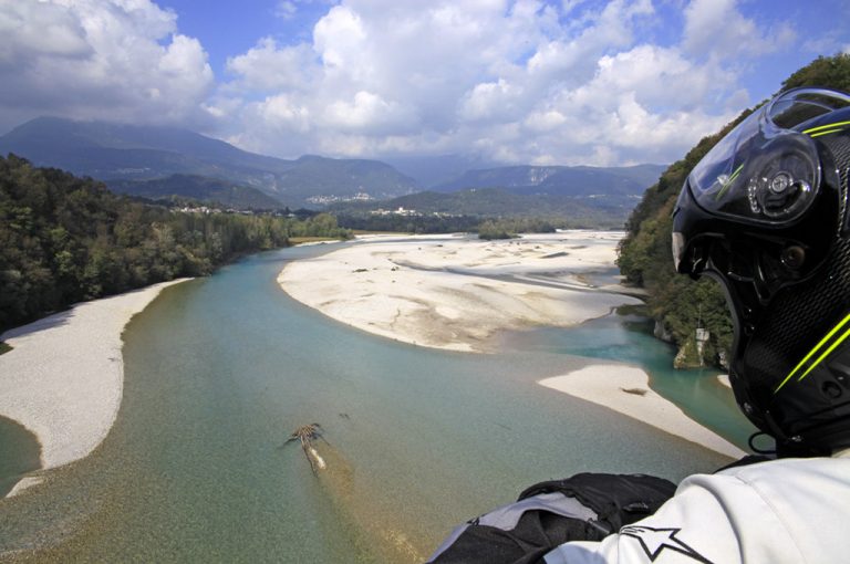 in moto Passo Mauria: il Tagliamento