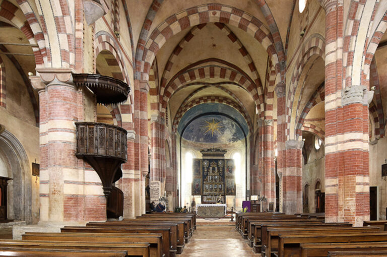 Abbazia staffarda: interno chiesa