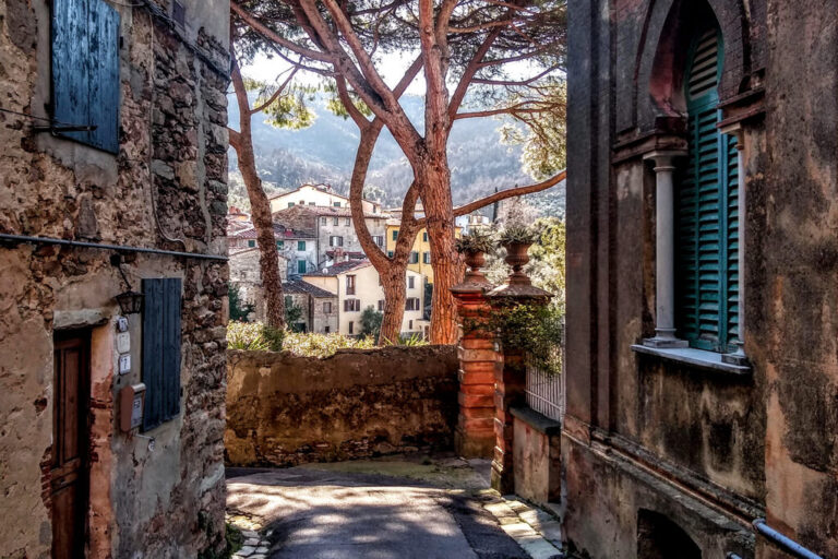 Fortezza della verruca: scorcio dal borgo Montemagno