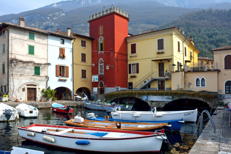 In bici sul lago di garda: porto Cassone