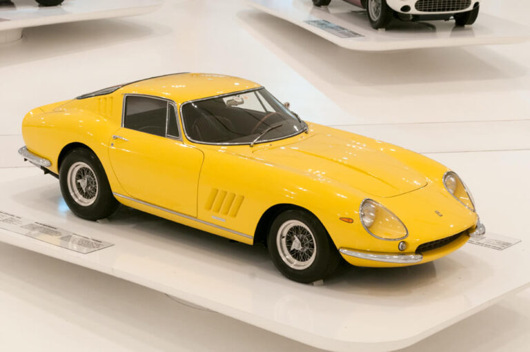 Mef museo enzo ferrari: auto in mostra