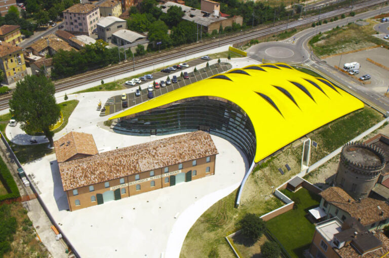 Mef museo enzo ferrari: veduta aerea complesso museo