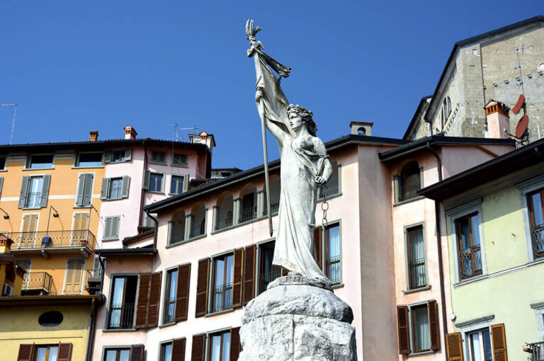 Giro del lago di iseo in bicicletta lovere