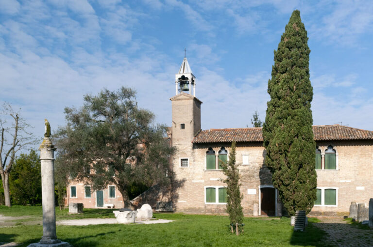 Murano, burano e torcello: museo provinciale Torcello