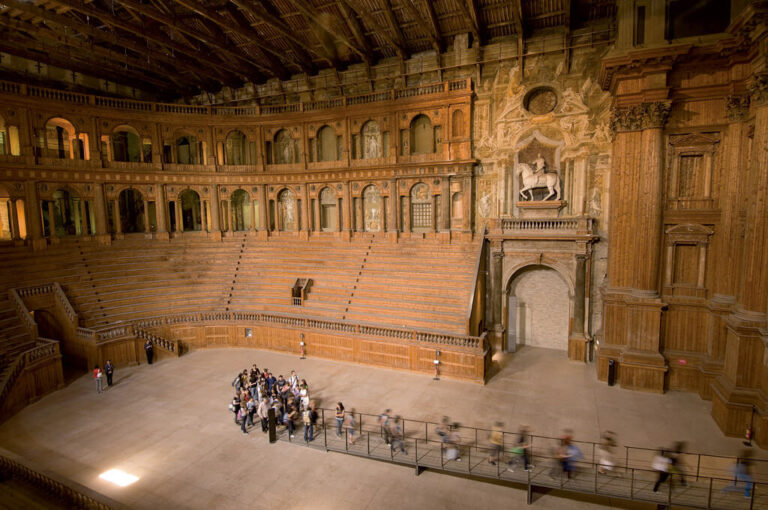 Un giorno a parma teatrofarnese