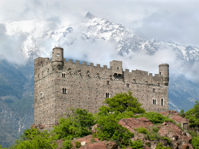 Castello di ussel: il castello