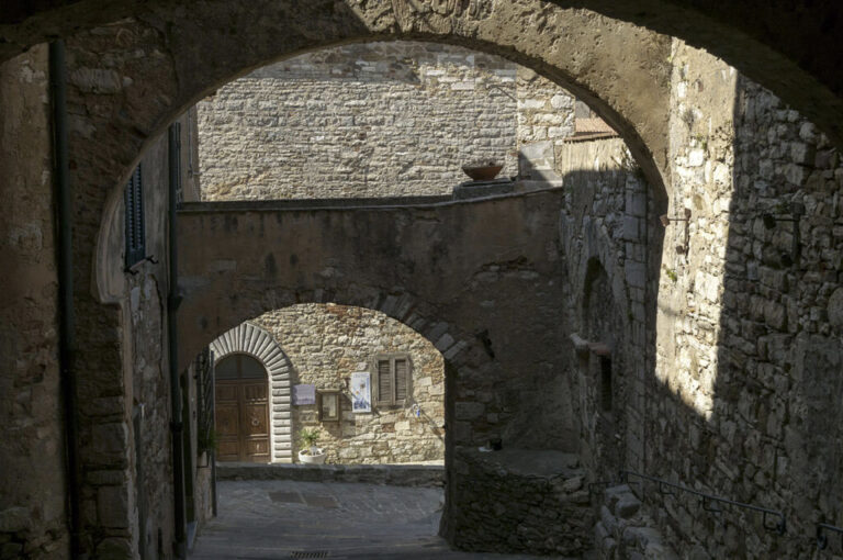 Verso il golfo di baratti: campiglia Marittima