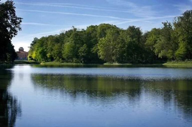 Il castello di racconigi: laghetto parco