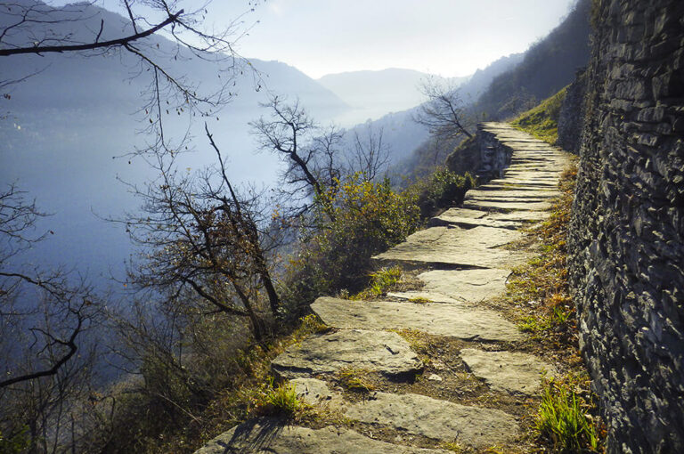 Lago di como il sentee di sort e la via verde sentee di sort