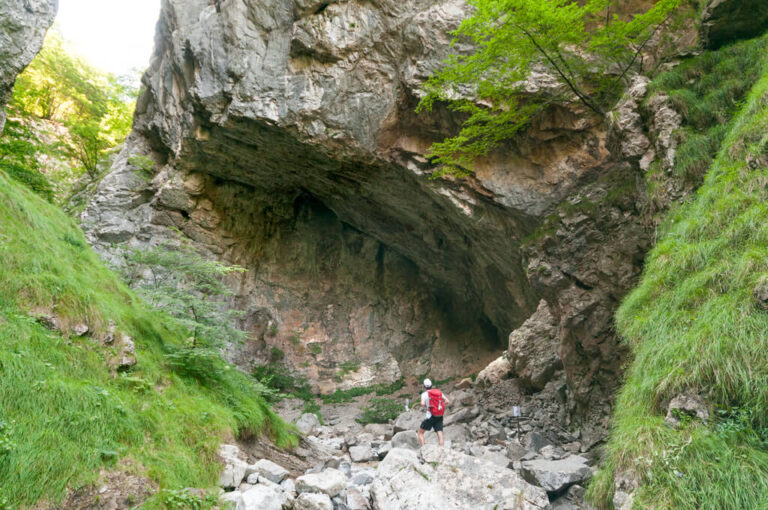 Valle dei mulini: grotta Darden
