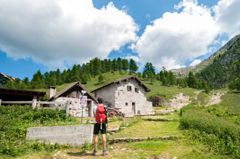 Valle dei mulini: l'alpe di Moncodeno