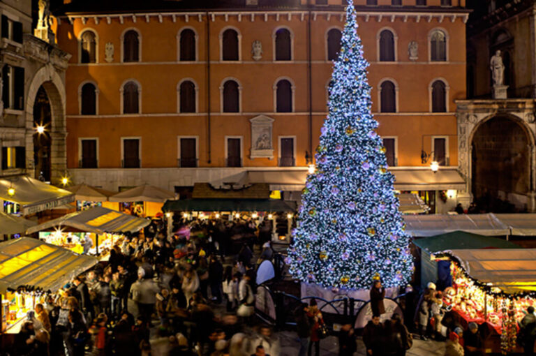 Christkindlmarkt mercatini di natale a verona