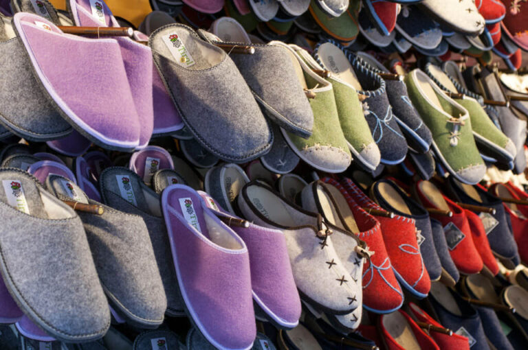 In camper tra i mercatini di natale: pantofole Bressanone