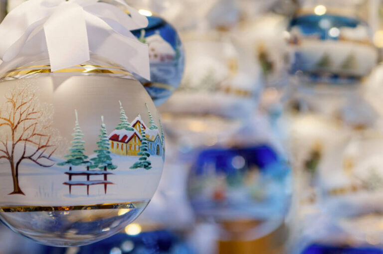 In camper tra i mercatini di natale: sfere vetro