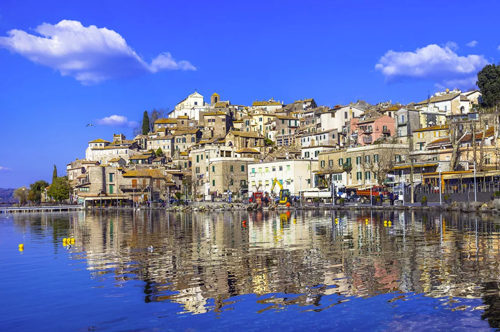 Anguillara Sabazia: borgo