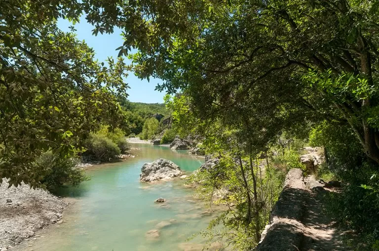 Masso delle fanciulle: fiume