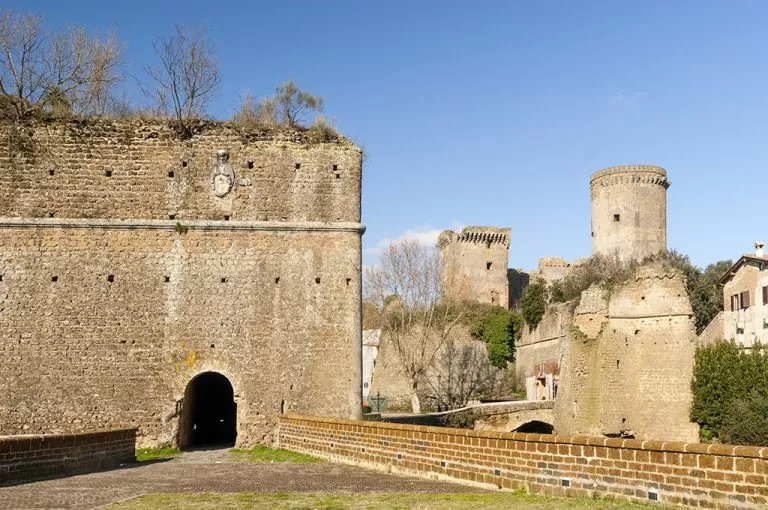Nepi: porta Nica