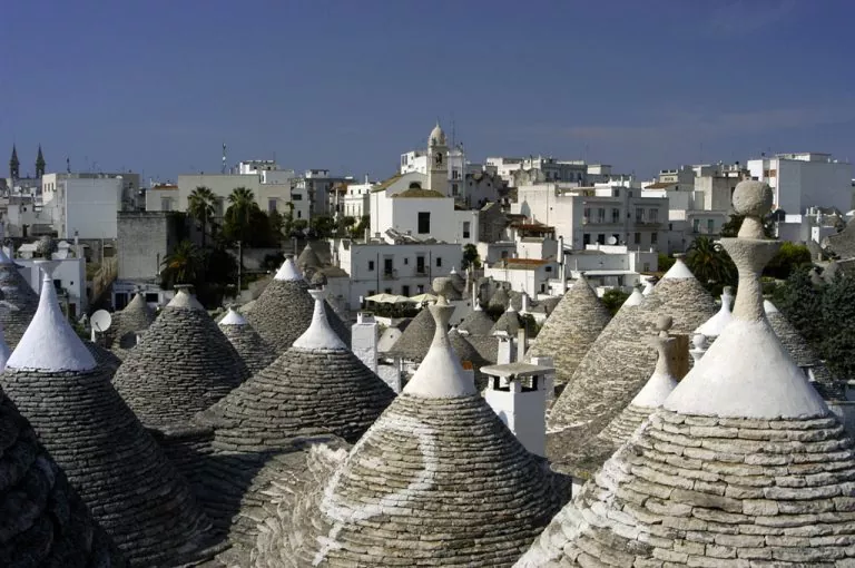 Passeggiata tra i trulli di Alberobello