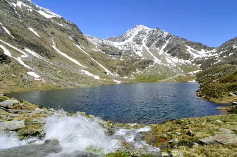 5 laghetti da non perdere in valchiavenna: lago acquafraggia