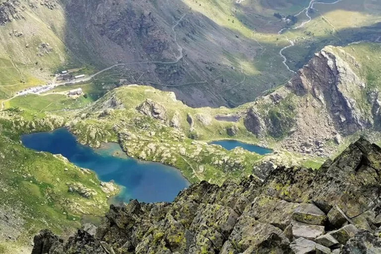Attorno al monviso, dalla sorgente del po al rifugio sella: lago Superiore