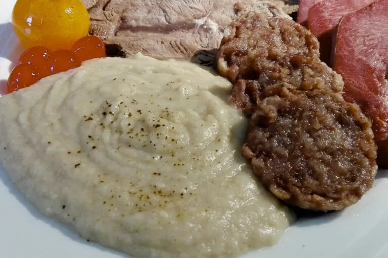 Fiera del bollito con la pearà